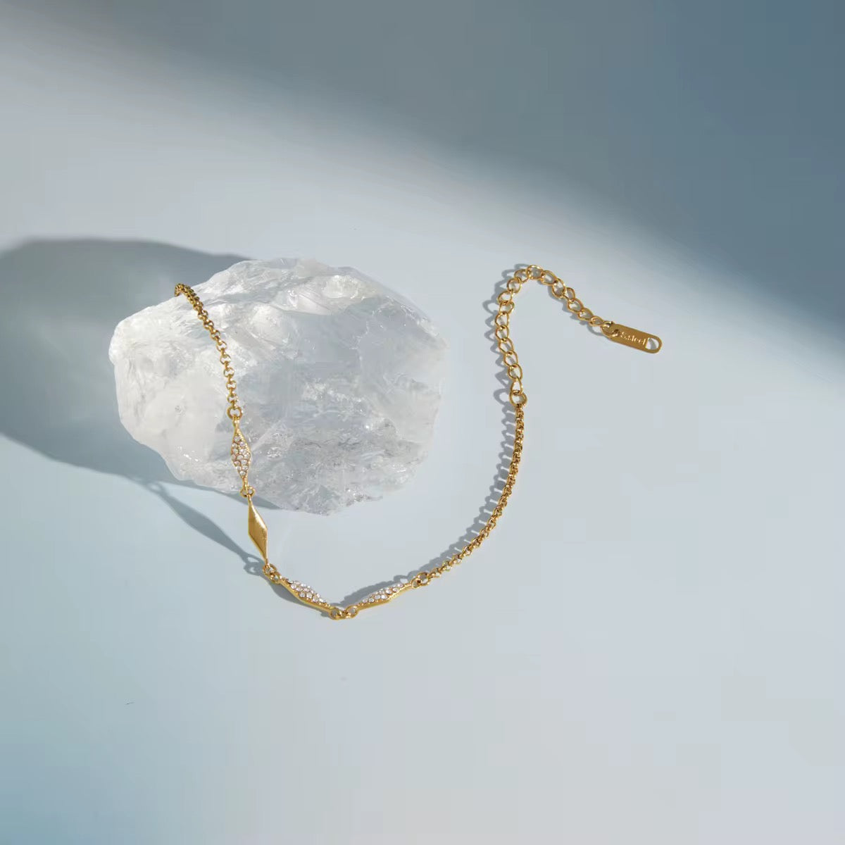Gold Plated Stainless Steel Bracelet with Zircon Stones - Luks