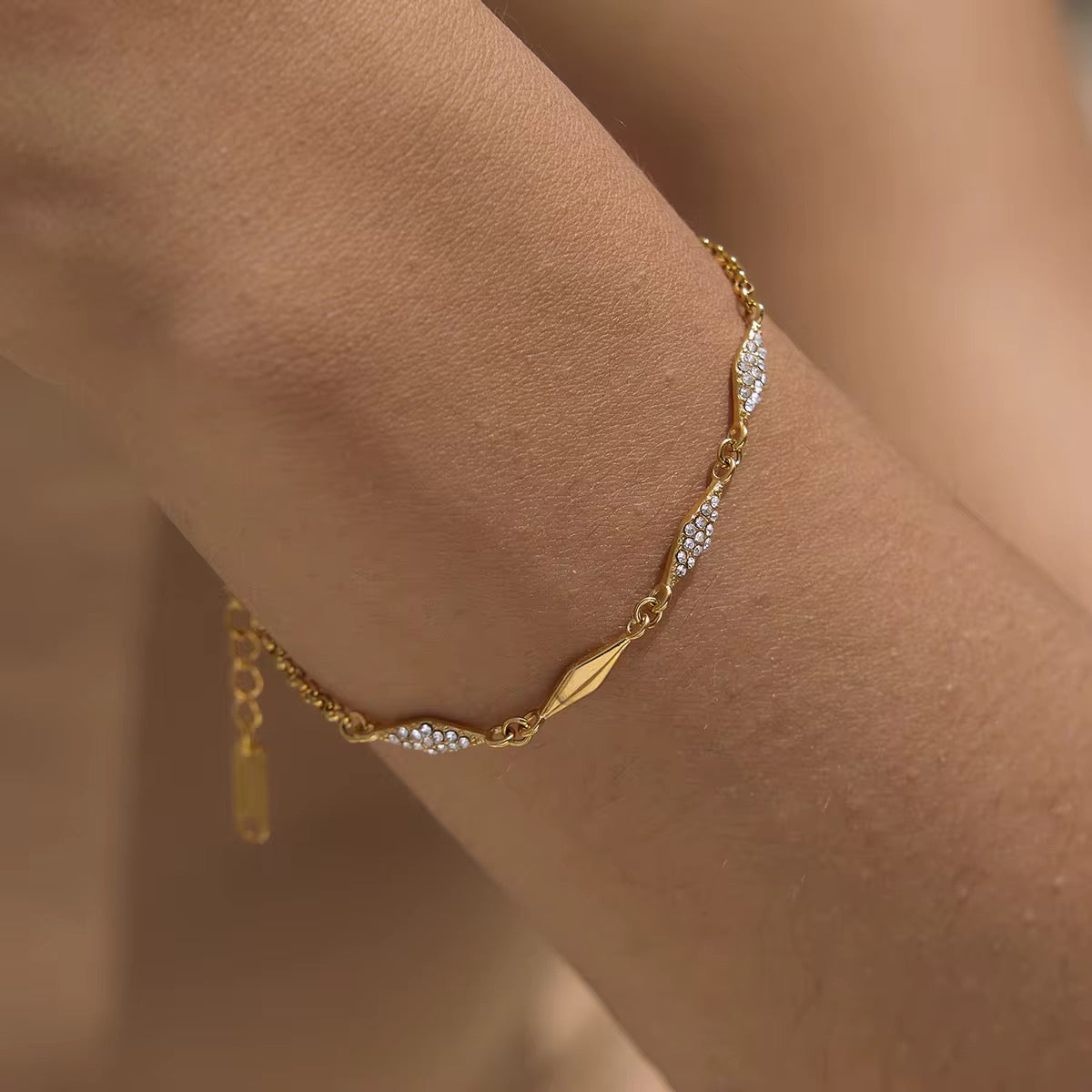 Gold Plated Stainless Steel Bracelet with Zircon Stones - Luks